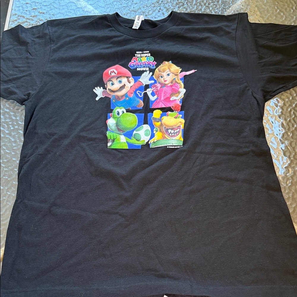 The super Mario Galaxy, movie promo T-shirt (Adult)